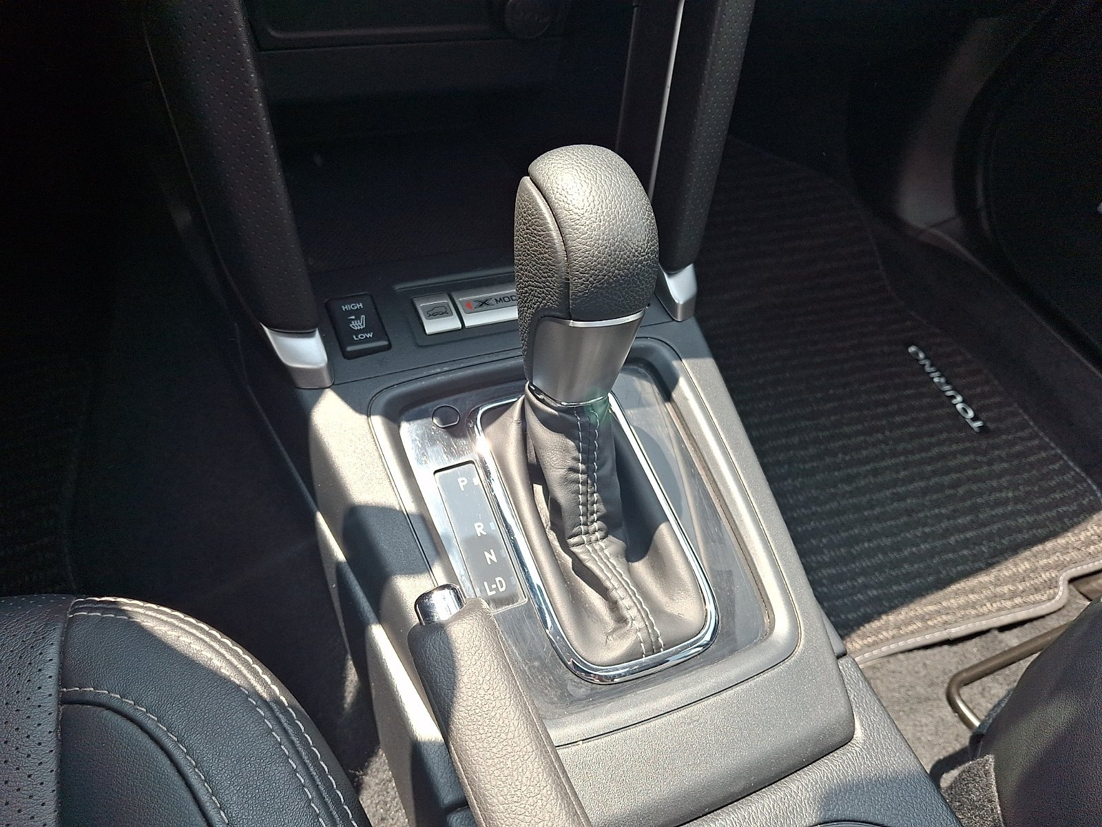 Used 2017 Subaru Forester 2.5i Touring AWD/4WD image 15