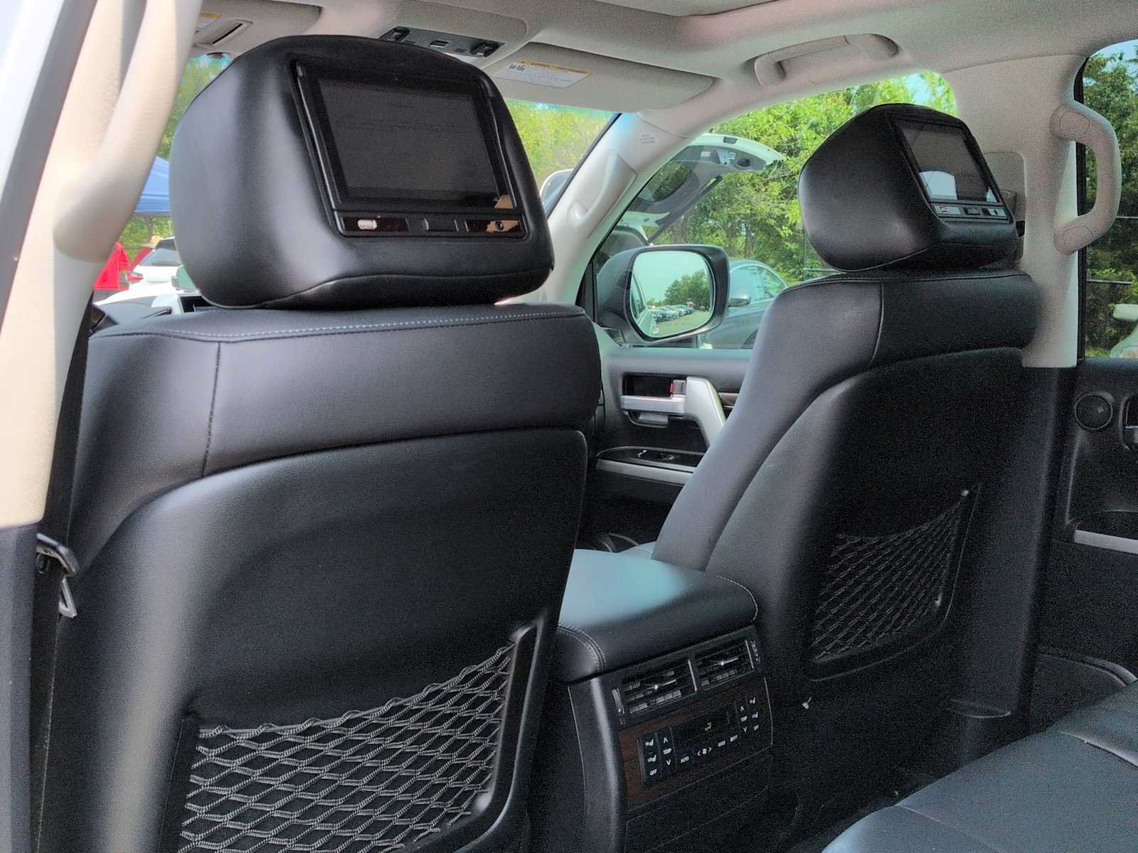 Used 2018 Toyota Land Cruiser AWD/4WD image 19
