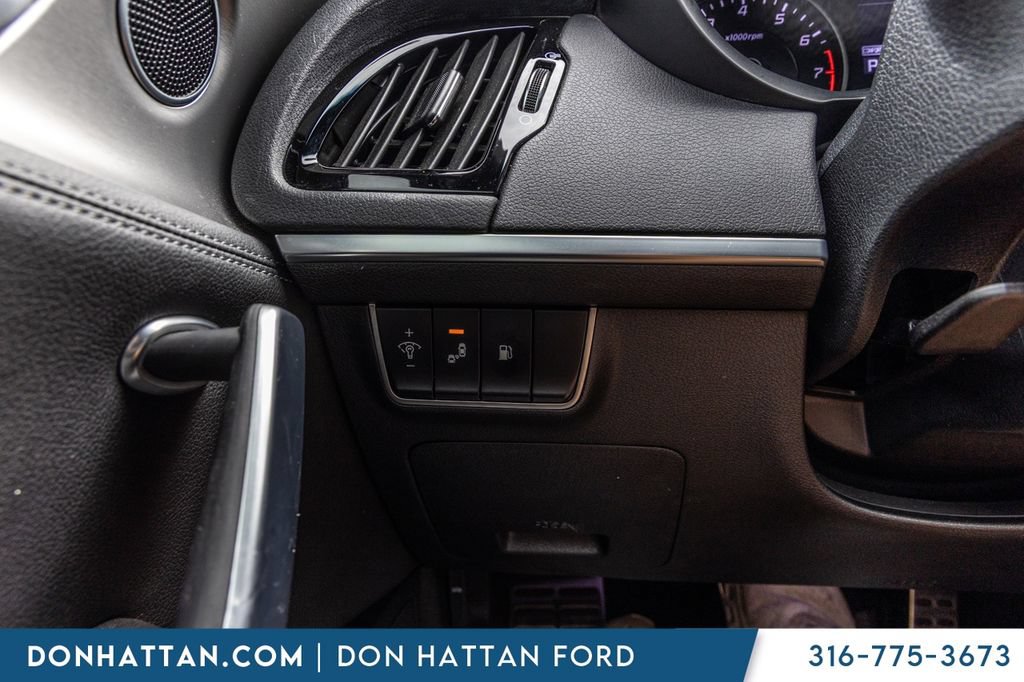 Used 2020 Kia Stinger GT AWD/4WD image 13