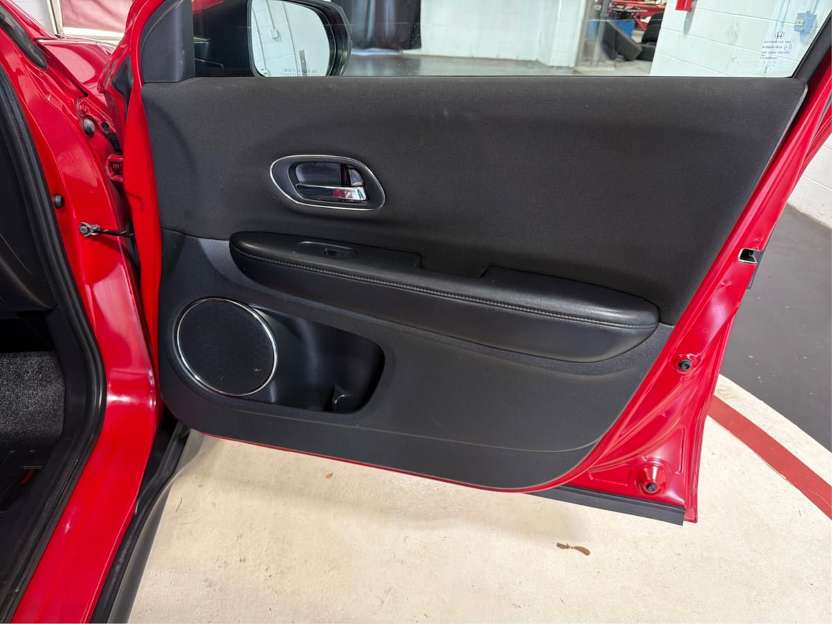 Used 2016 Honda HR-V EX image 23