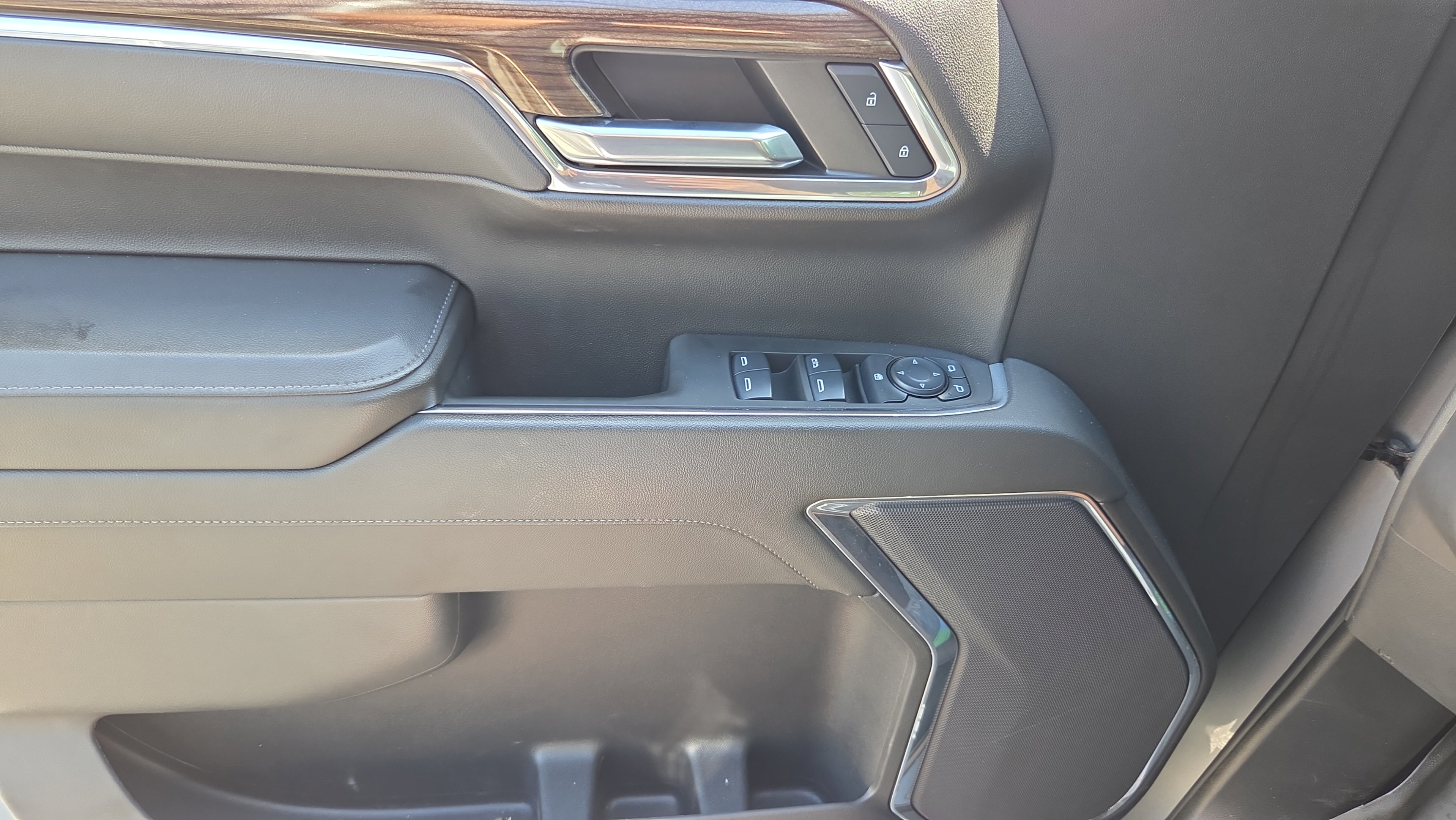 Certified 2024 Chevrolet Silverado 1500 LT w/ Protection Package RWD image 26