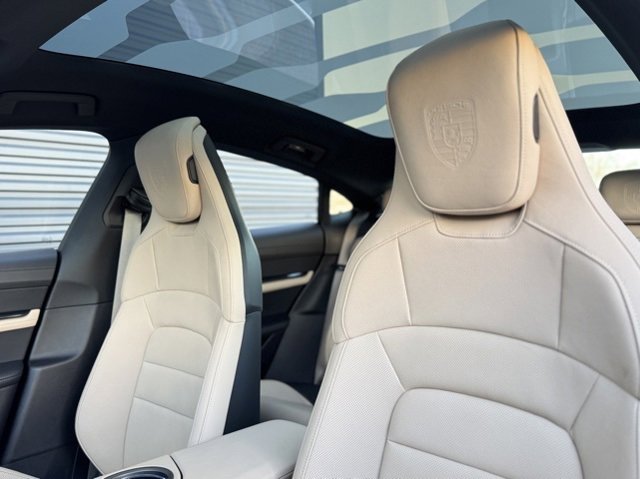 New 2024 Porsche Taycan 4S image 38