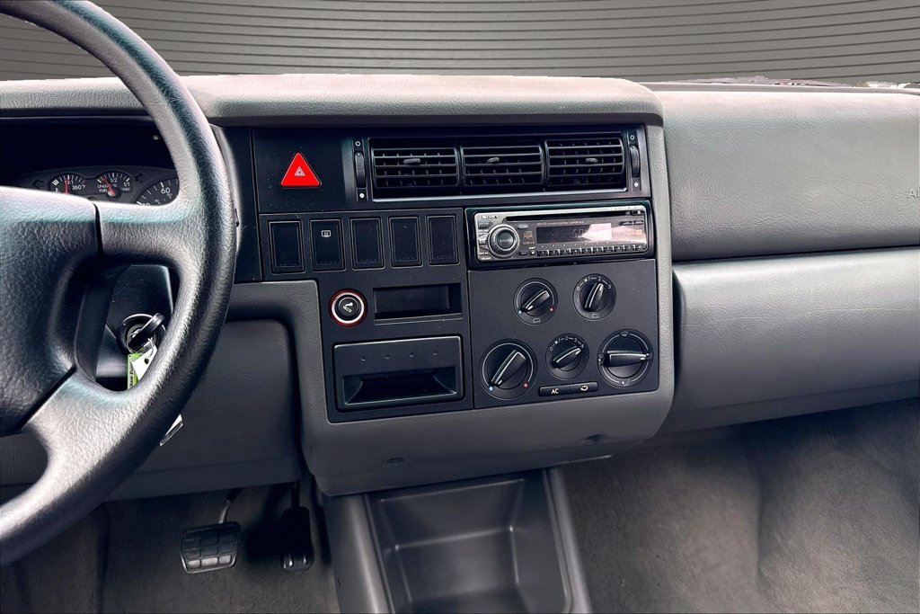 Used 1999 Volkswagen Eurovan Camper FWD image 7