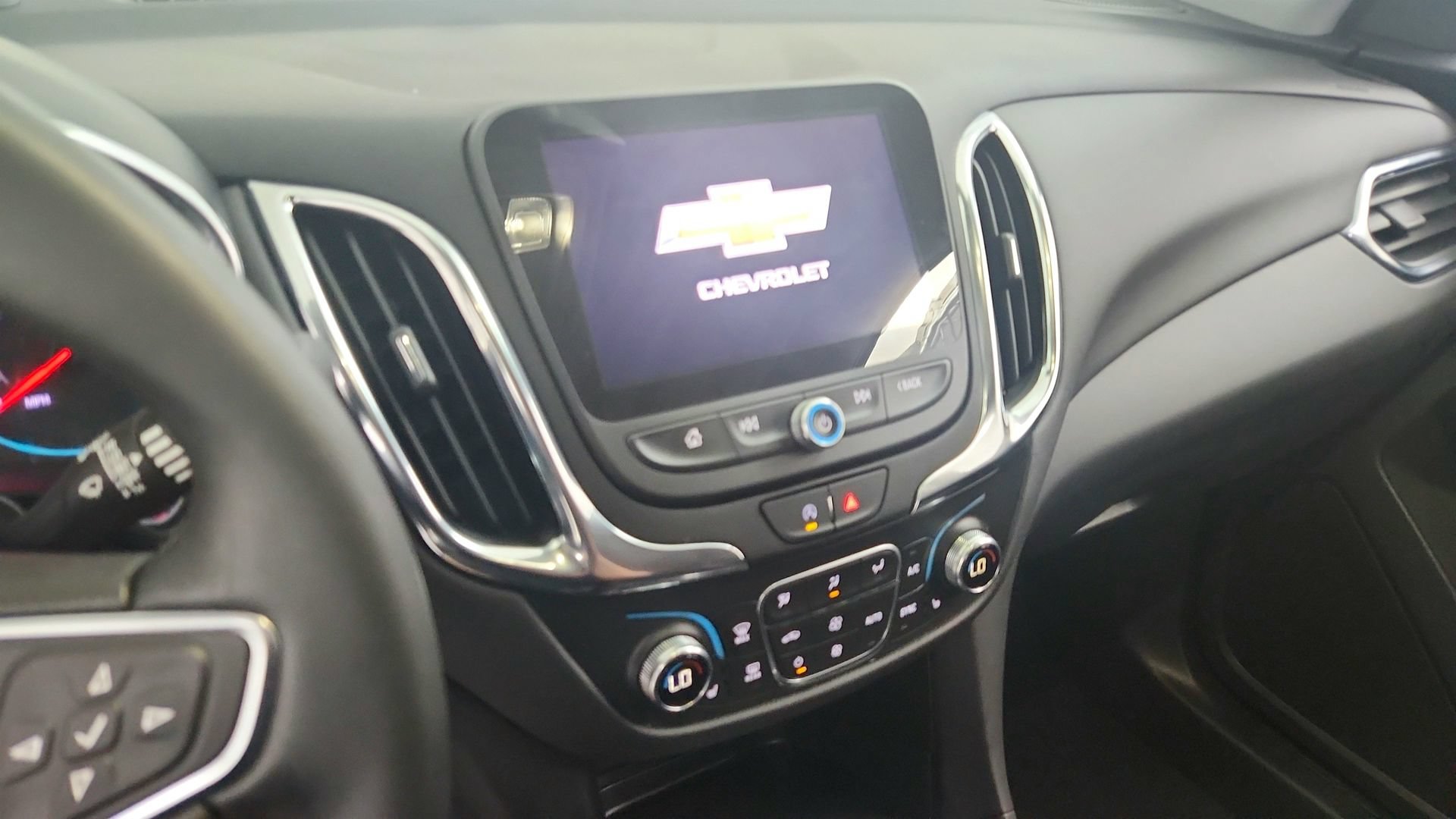 Certified 2024 Chevrolet Equinox LT AWD/4WD image 20