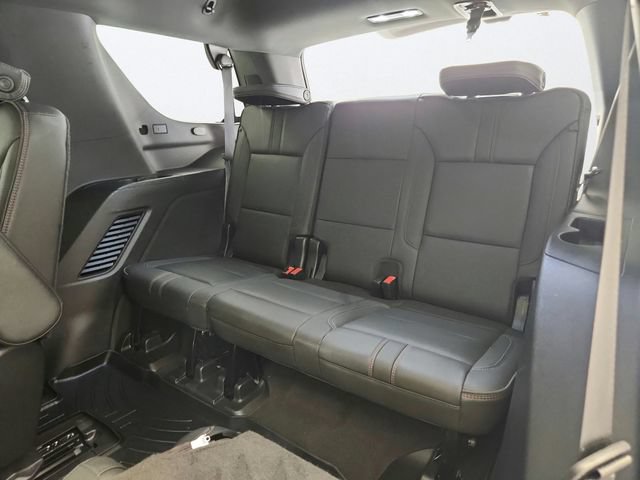 Used 2022 Chevrolet Tahoe RST w/ Luxury Package AWD/4WD image 23