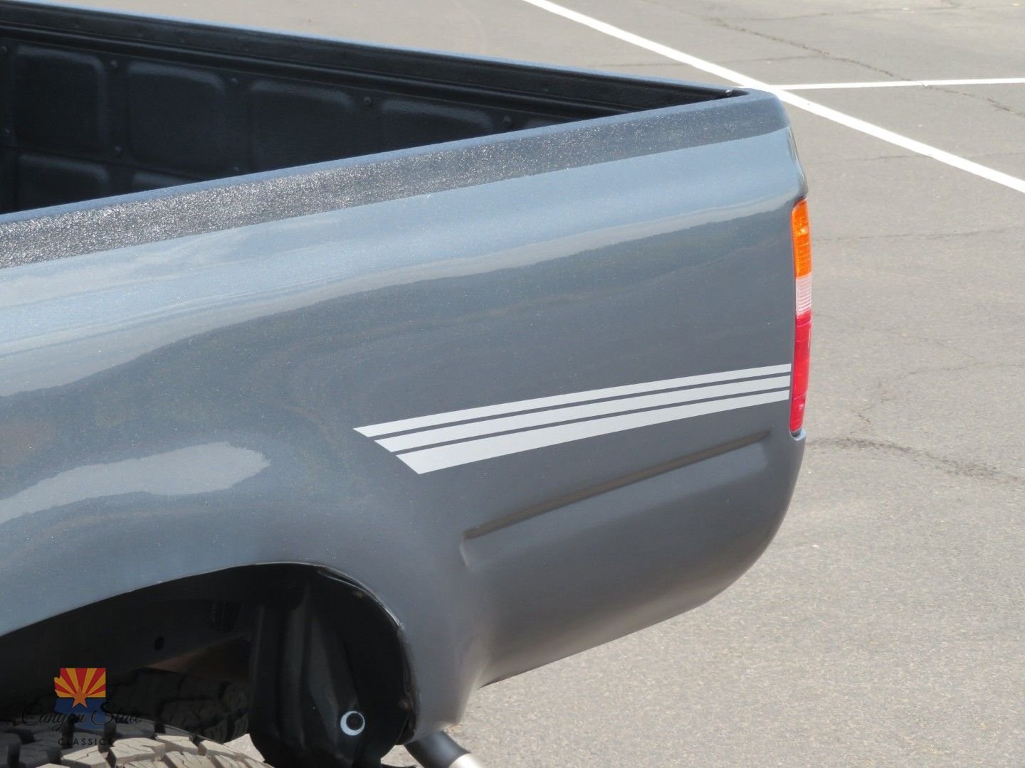 Used 1992 Toyota Pickup Deluxe AWD/4WD image 15