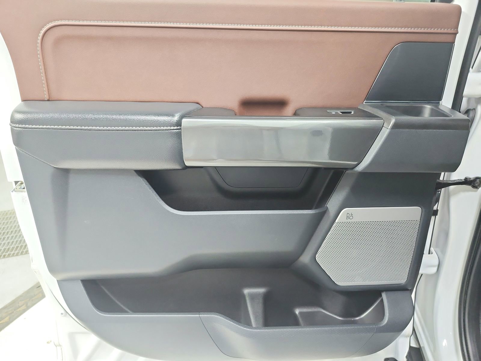 Used 2023 Ford F150 Lariat w/ Equipment Group 502A High image 42