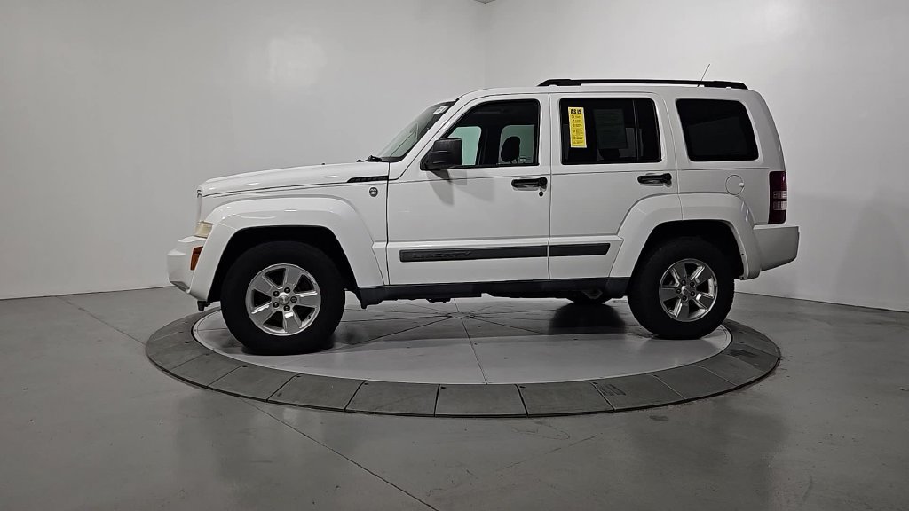 Used 2012 Jeep Liberty Sport w/ Popular Equipment Group AWD/4WD image 2
