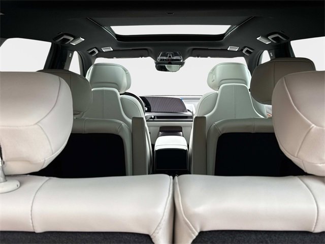 New 2026 Cadillac Vistiq Sport image 6