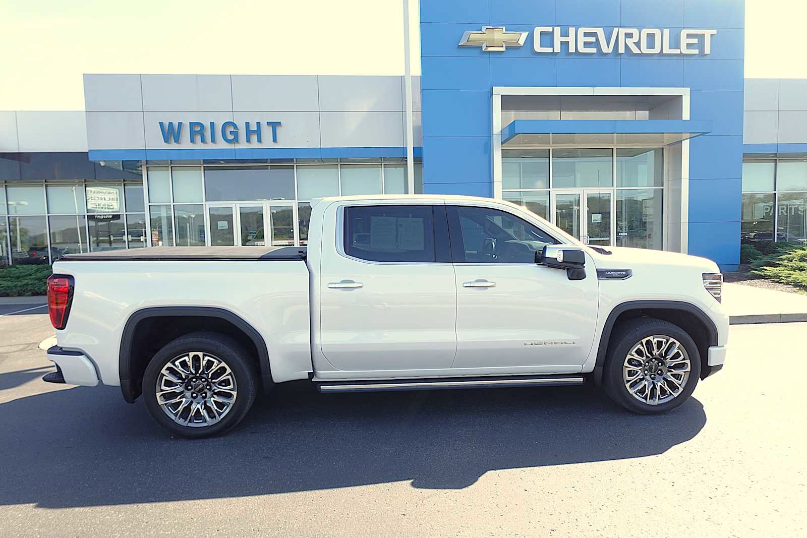 Used 2024 GMC Sierra 1500 Denali Ultimate AWD/4WD image 2