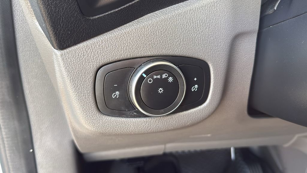 Used 2020 Ford Transit Connect XL image 24