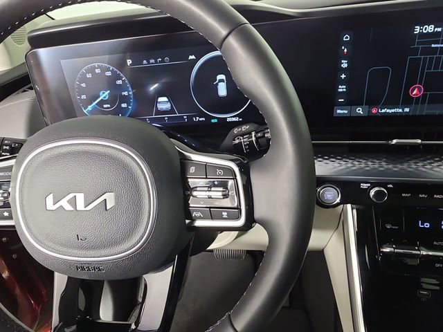 Used 2024 Kia Carnival SX Prestige FWD image 29