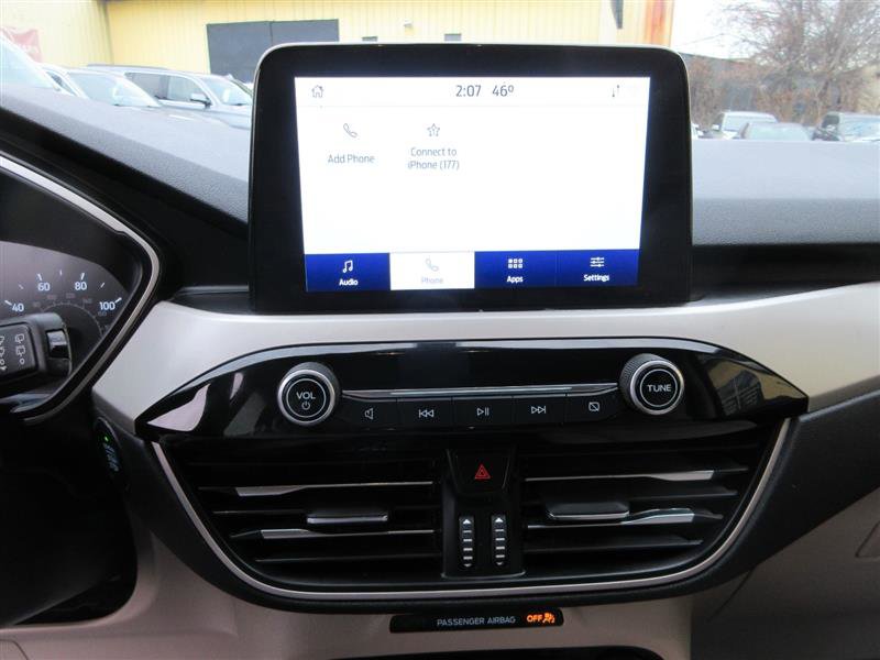 Used 2021 Ford Escape SE image 17