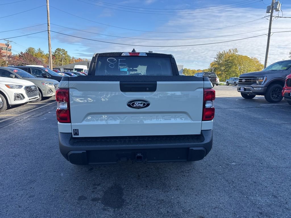 New 2025 Ford Maverick XLT w/ Black Appearance Package image 7