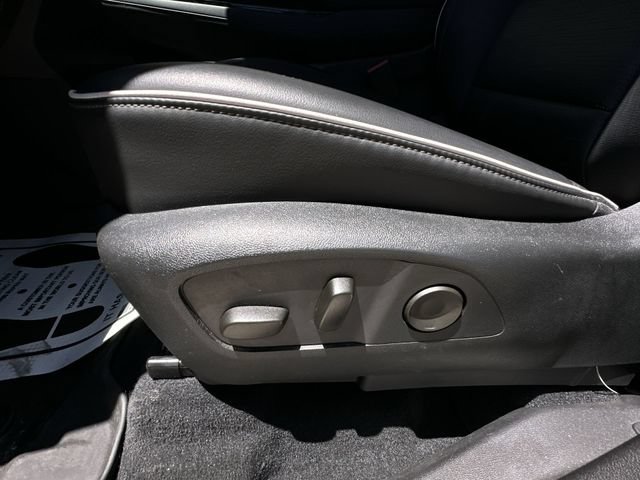 Certified 2025 Buick Enclave Sport Touring w/ Power Package FWD image 20