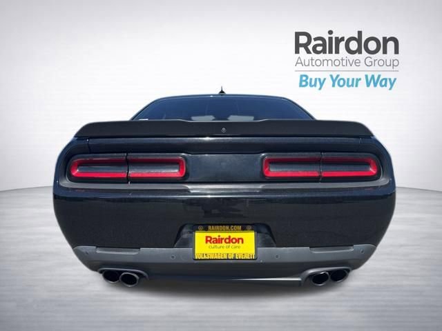 Used 2016 Dodge Challenger R/T Scat Pack w/ Leather Interior Group RWD image 6