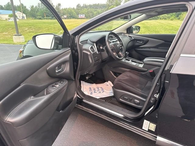 Used 2020 Nissan Murano SV AWD/4WD image 13