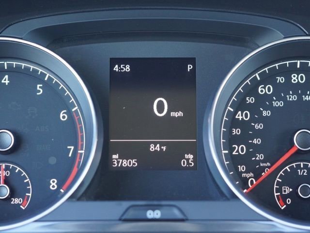 Used 2018 Volkswagen Golf S image 22