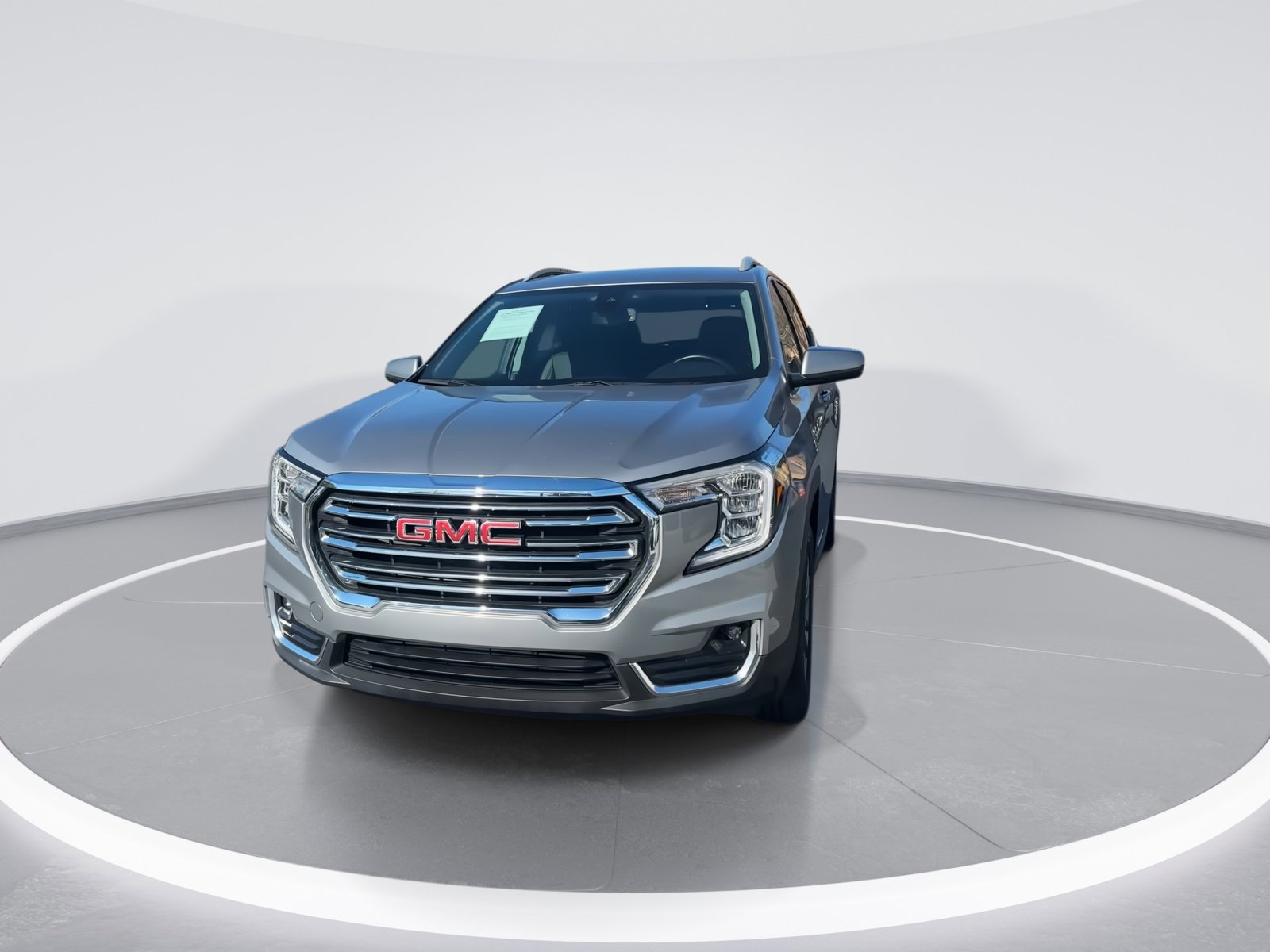Certified 2024 GMC Terrain SLT image 3