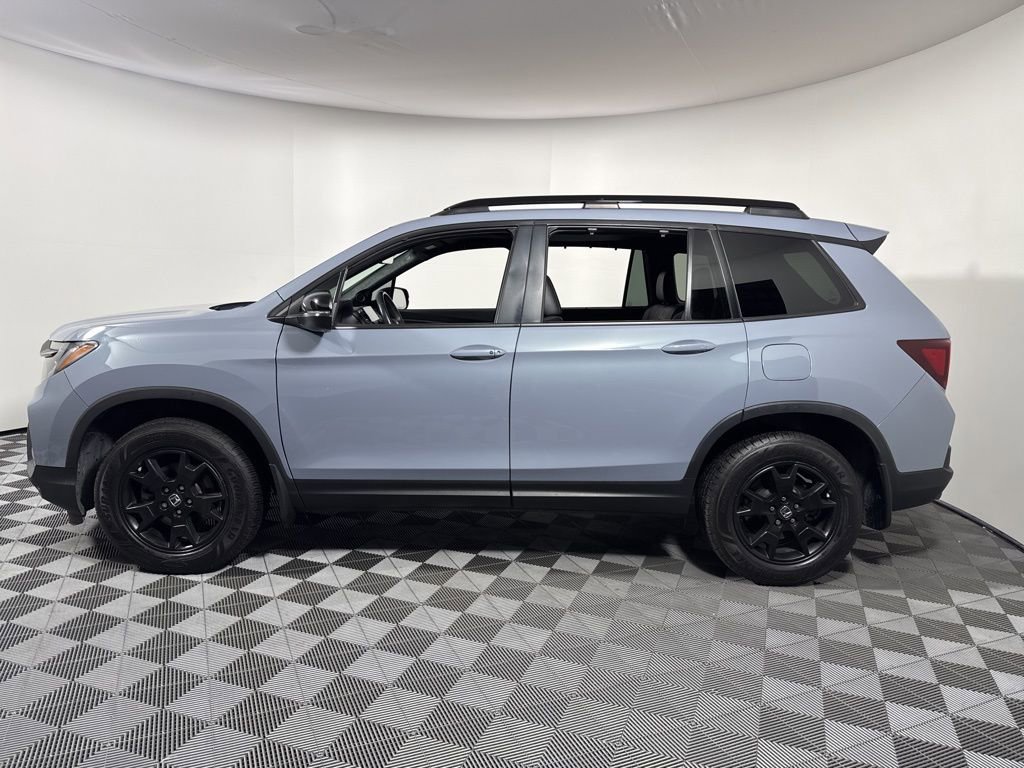 Used 2022 Honda Passport TrailSport image 3
