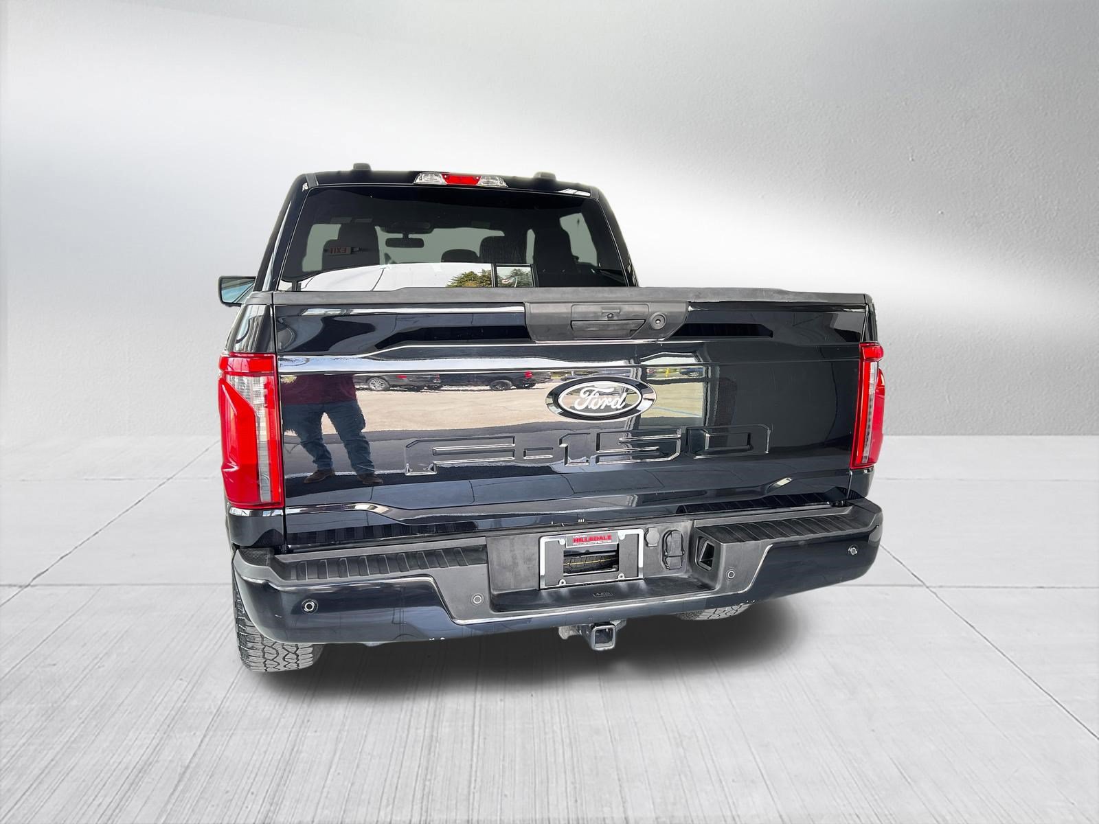 Used 2024 Ford F150 XLT w/ XLT Black Appearance Package AWD/4WD image 7