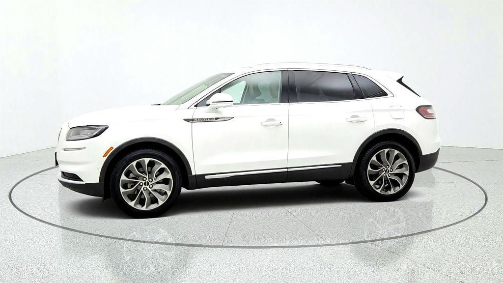 Used 2023 Lincoln Nautilus Reserve w/ Equipment Group 201A AWD/4WD image 8