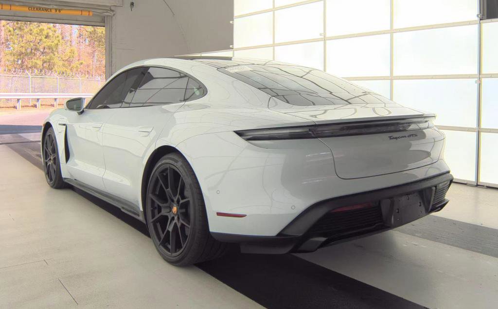 Used 2024 Porsche Taycan GTS image 8