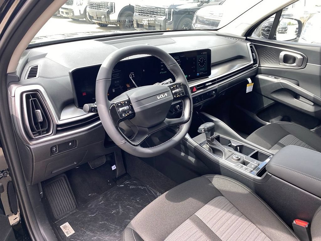 New 2026 Kia Sorento LX FWD image 12