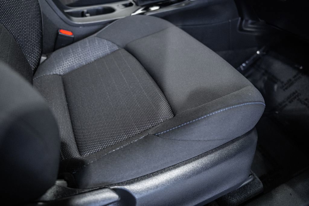 Used 2024 Toyota Corolla Cross SE image 29