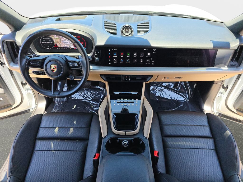 Used 2024 Porsche Cayenne AWD/4WD image 10