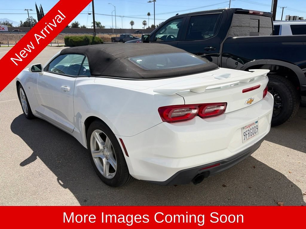 Used 2020 Chevrolet Camaro LT RWD image 4