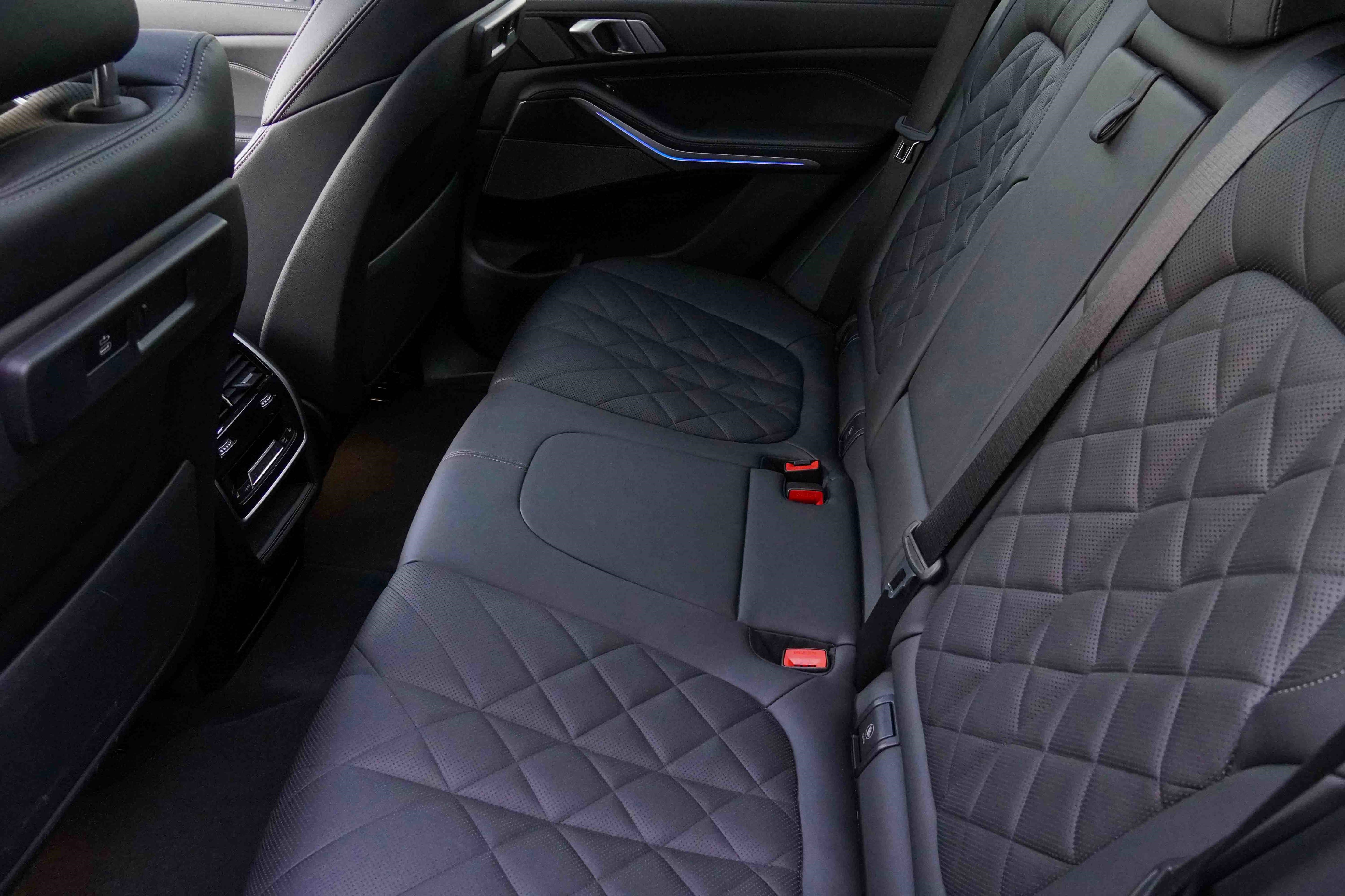 Certified 2023 BMW X5 xDrive40i w/ Premium Package image 38