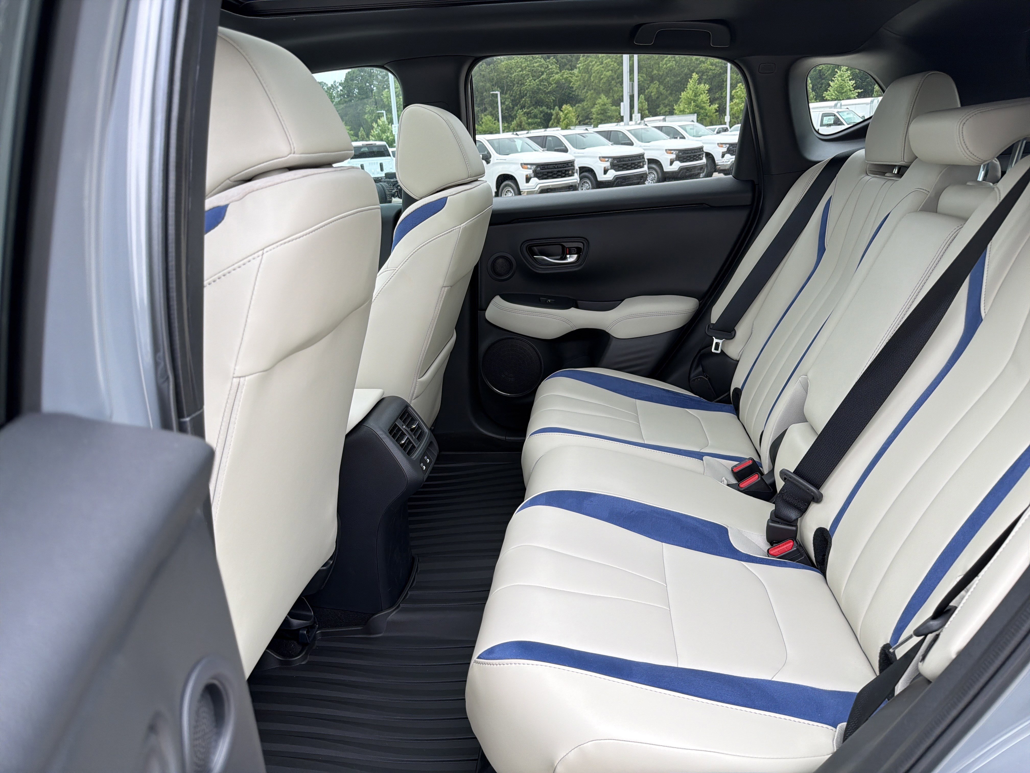 Certified 2025 Acura ADX A-Spec FWD image 30