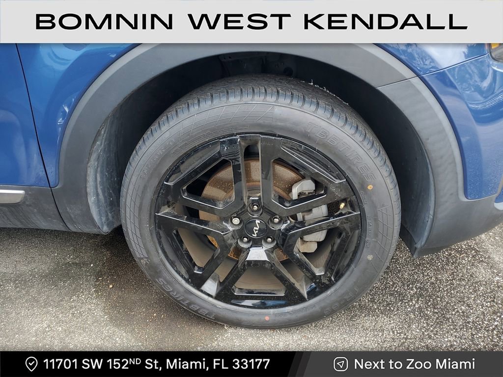 Used 2023 Kia Telluride EX X-Line image 10