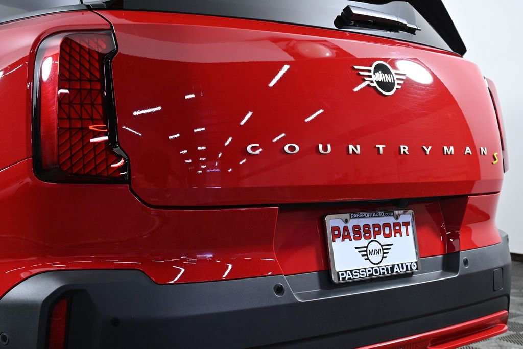 Used 2025 MINI Cooper Countryman SE w/ Comfort Package Max image 7