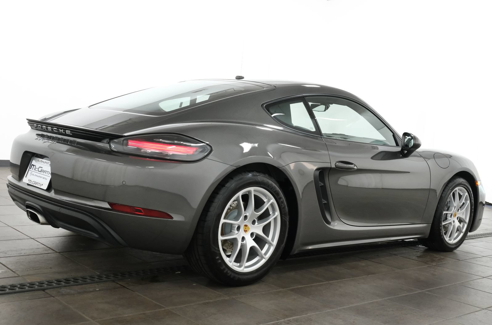 Used 2021 Porsche 718 Cayman RWD image 7
