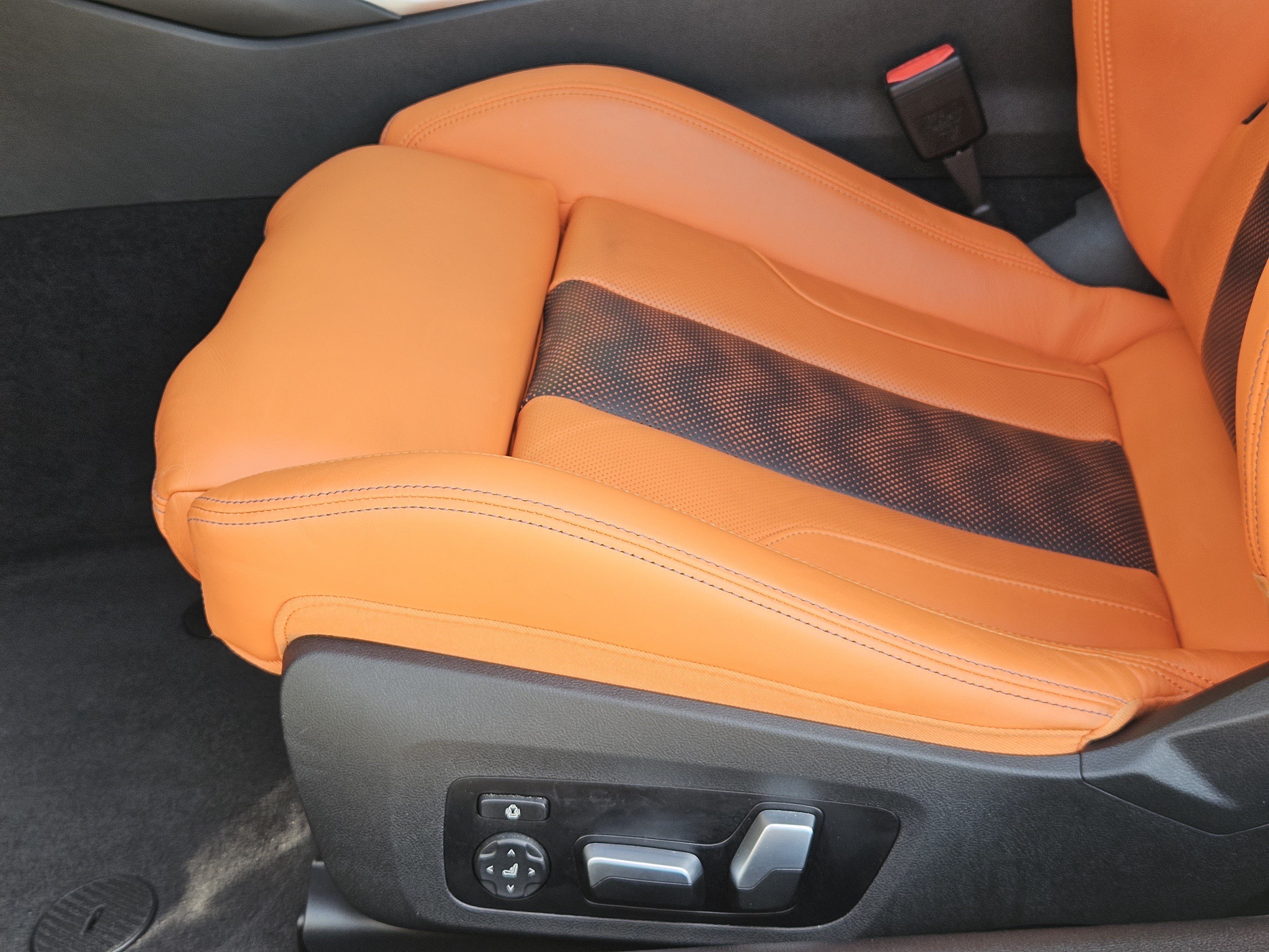 Used 2023 BMW M4 Competition RWD image 23