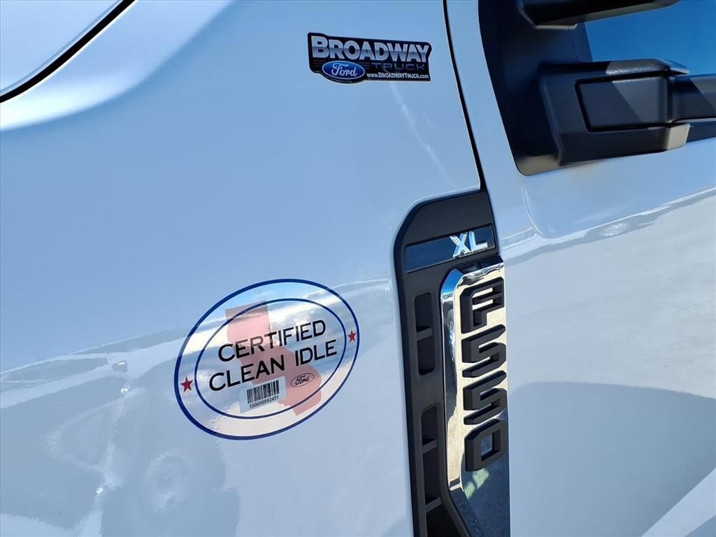 New 2026 Ford F550 4x4 Regular Cab Super Duty image 21