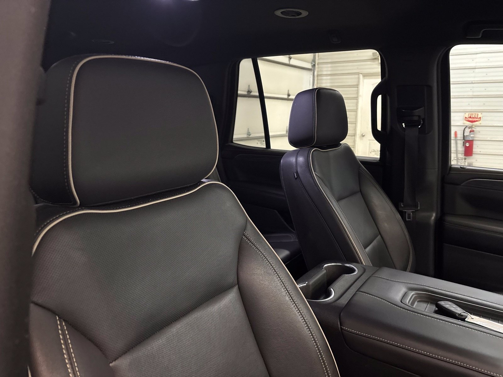 Used 2021 GMC Yukon SLT AWD/4WD image 26