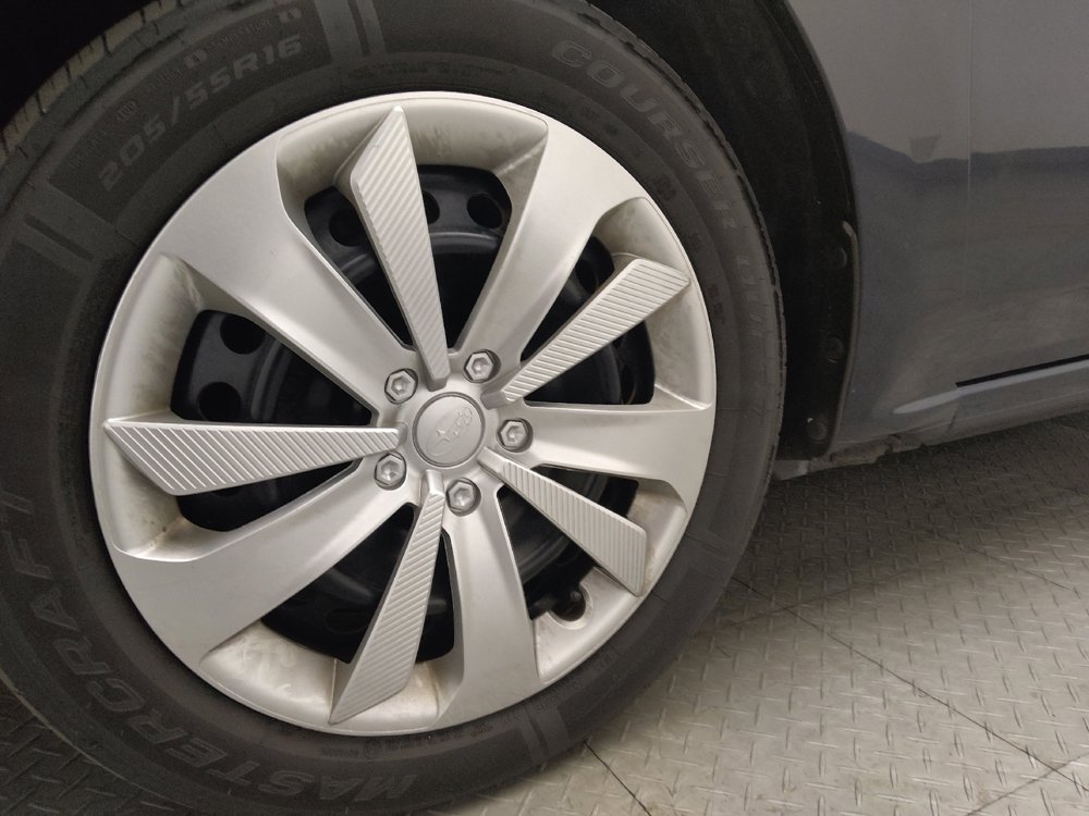 Used 2019 Subaru Impreza 2.0i w/ Eyesight image 31