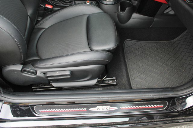 Used 2017 MINI Cooper S image 18