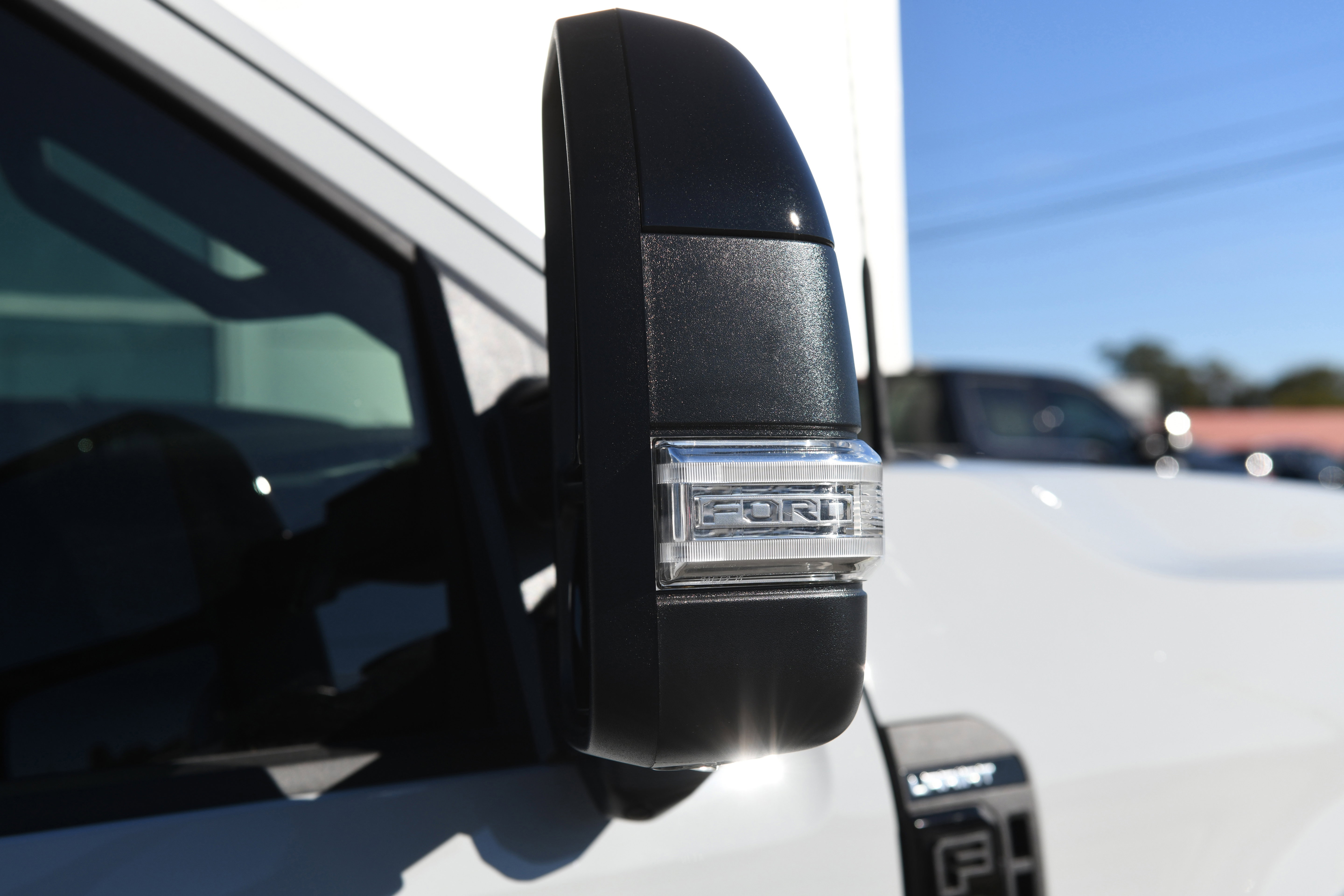 New 2026 Ford F250 Lariat w/ Black Appearance Package image 8