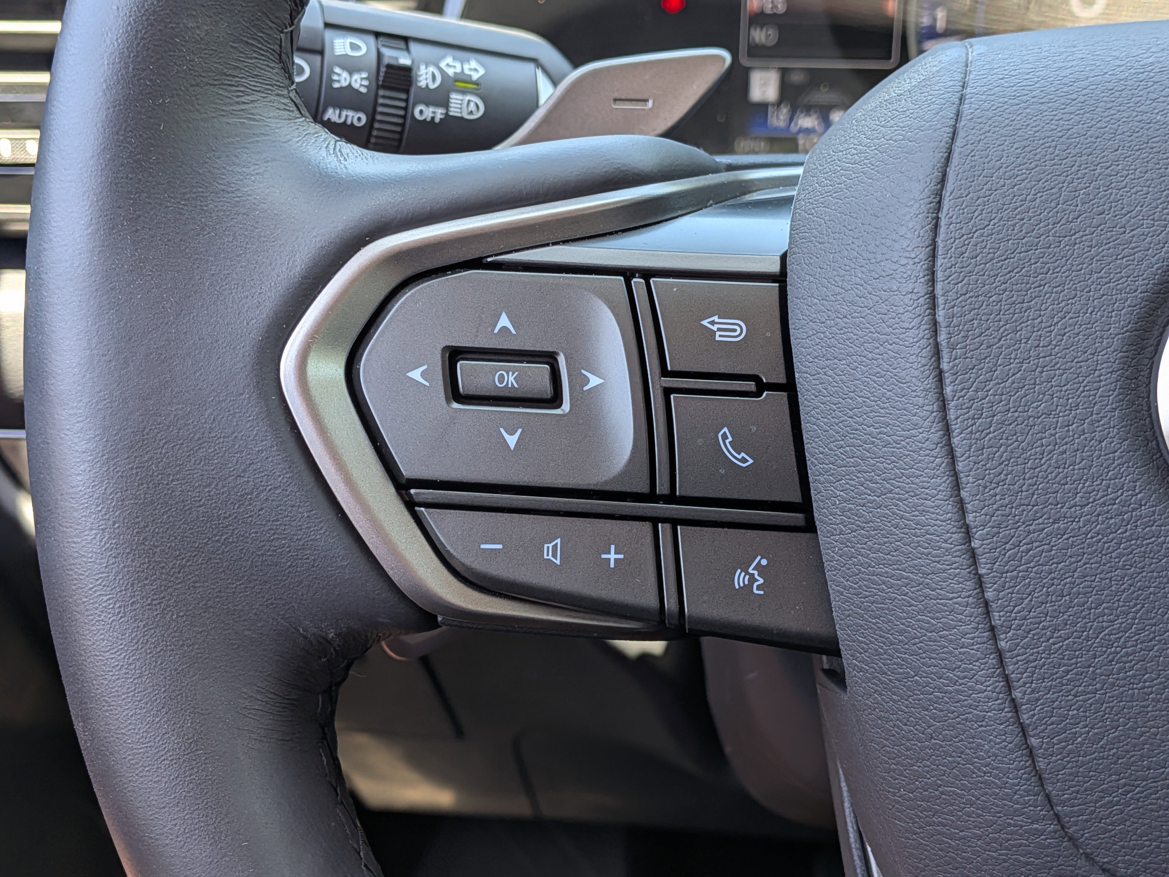 Used 2025 Lexus NX 250 FWD w/ Accessory Package (K3) image 25