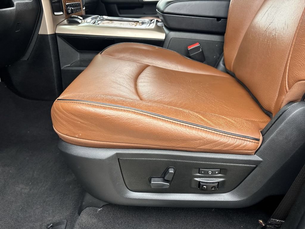 Used 2017 RAM 3500 Laramie Longhorn image 19