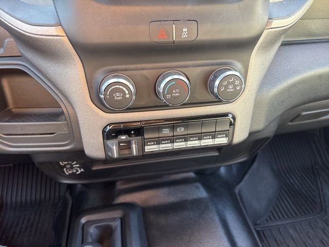 Used 2024 RAM 3500 Tradesman w/ Chrome Appearance Group image 15