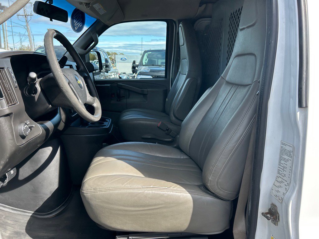 Used 2020 Chevrolet Express 2500 image 6