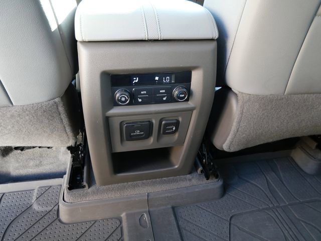 Used 2021 Chevrolet Traverse Premier w/ LPO, Floor Liner Package AWD/4WD image 16