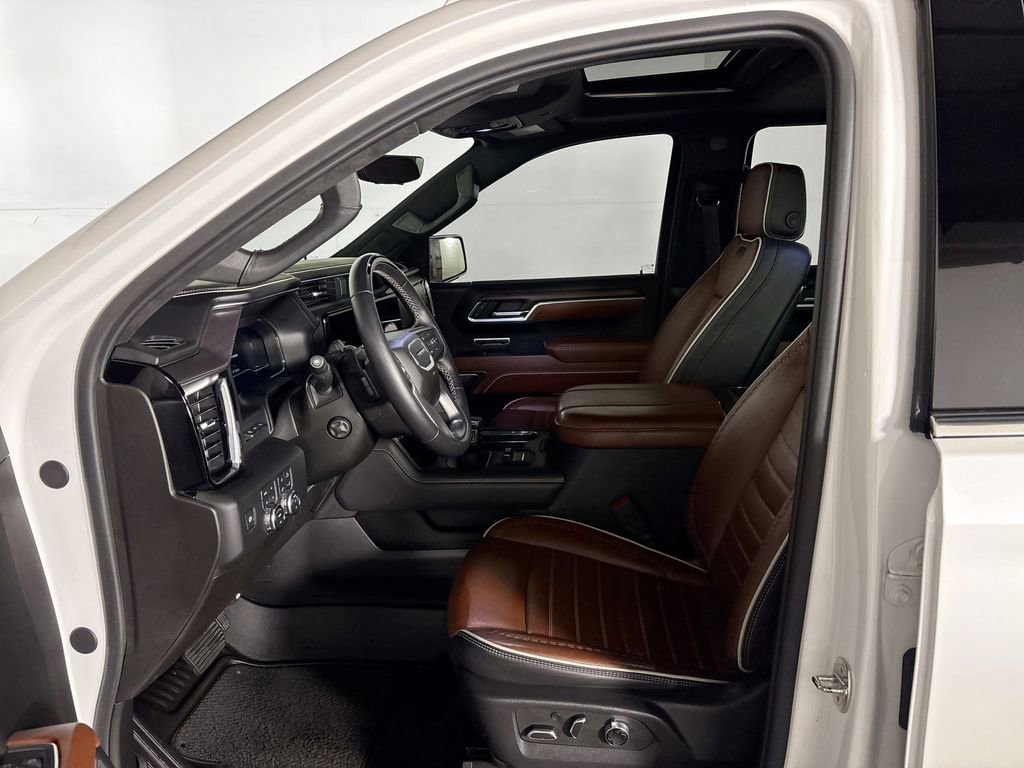Used 2024 GMC Sierra 1500 Denali Ultimate image 11