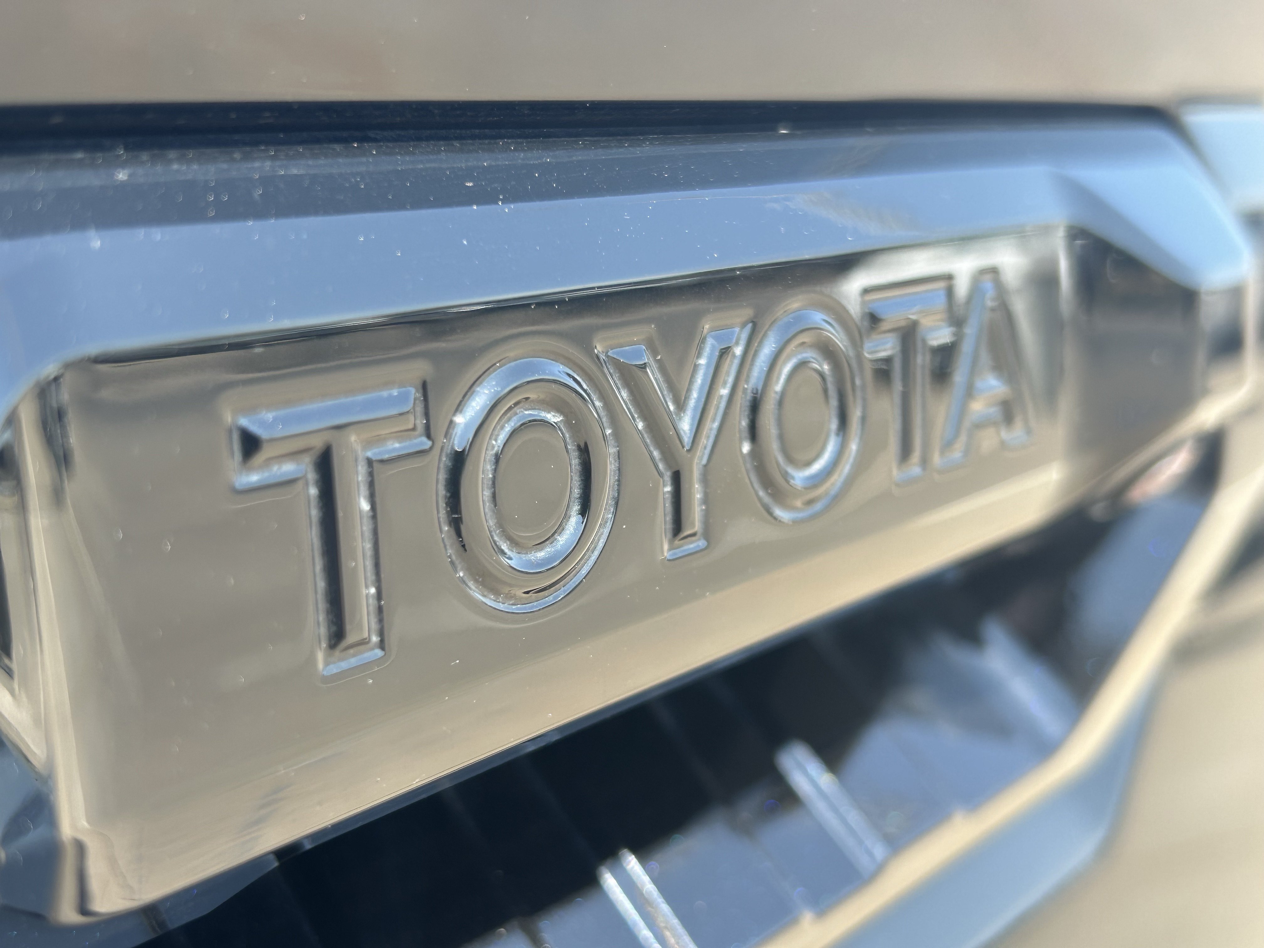 Used 2026 Toyota Tundra Limited w/ TRD Off-Road Package AWD/4WD image 7