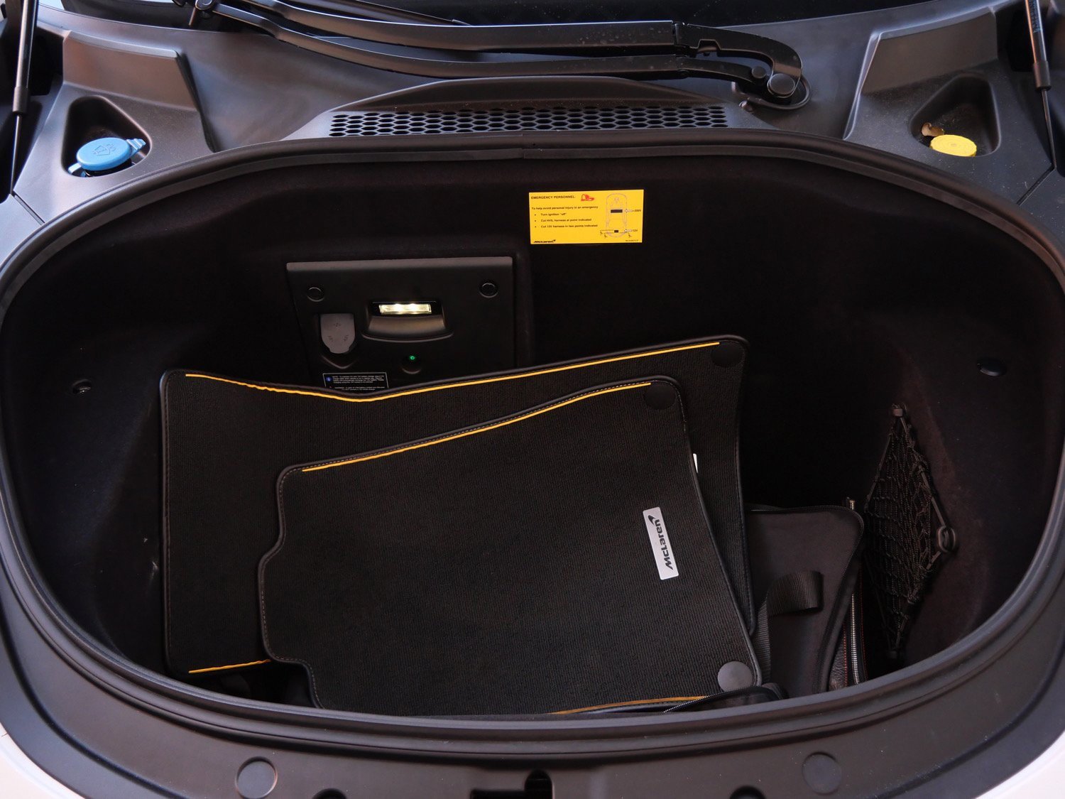 Used 2023 McLaren Artura image 23